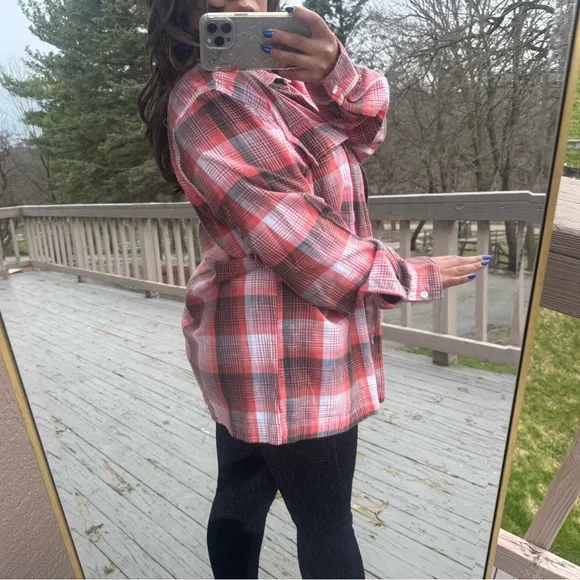 American Eagle • Plaid Button Down Shirt - Picture 3 of 16